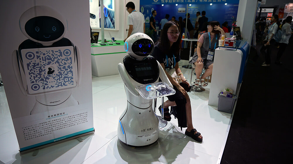 CES ASIA 2017 – Nos encontramos con robots en todas partes 