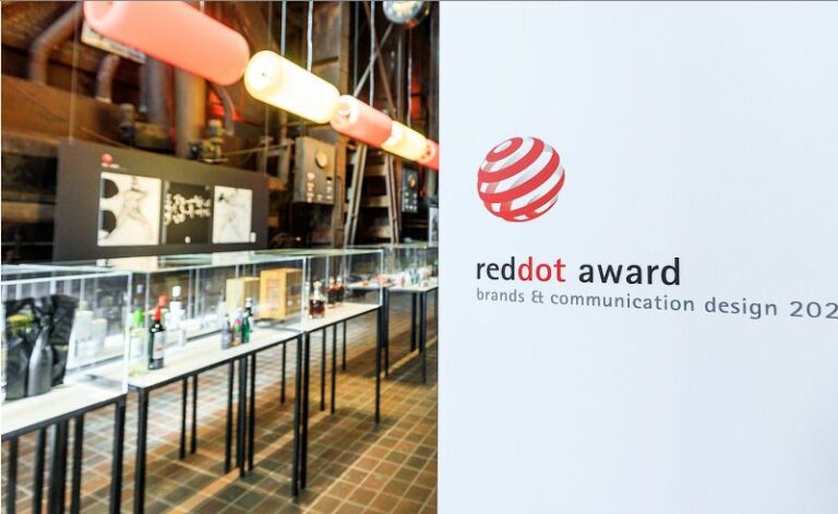 Asus Supera El Récord Con 37 Victorias En Los Premios Red Dot Design 2021 Hardwareviews 